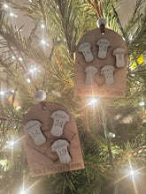 Load image into Gallery viewer, Baseball Family Ornament, Grandma Grammy Grandchildren Christmas Ornament