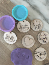 Load image into Gallery viewer, PlayDoh Stamp Valentine’s Day Class Cards