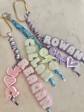 Load image into Gallery viewer, Custom chunky bead keychain, back to school, personalized backpack tag
