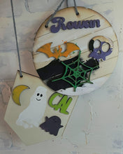 Load image into Gallery viewer, Halloween DIY Paint Kit, Spooky Door Hanger, Kids Pumpkin Ghost Painting Set
